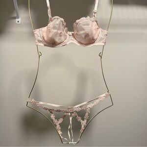 Victoria's Secret Pink Floral Embroidered Bra Set